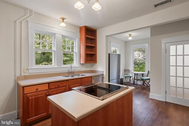 2308 N Lexington St, Arlington, VA 22205 - photo 6