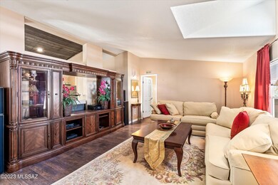 07-Living Area