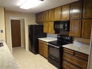 340 Mountain View Ct, Bedford, TX 76021 - photo 7