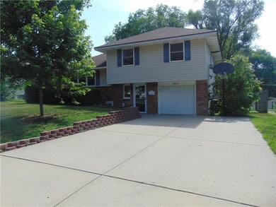 clean fine double driveway
