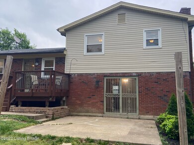 5506 Oakcreek Ln, Louisville, KY 40291 - photo 6