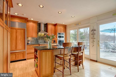 3531 Half Moon Cir, Falls Church, VA 22044 - photo 4