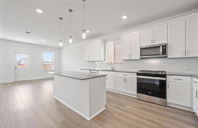 480 Tailwind Dr, Kyle, TX 78640 - photo 5