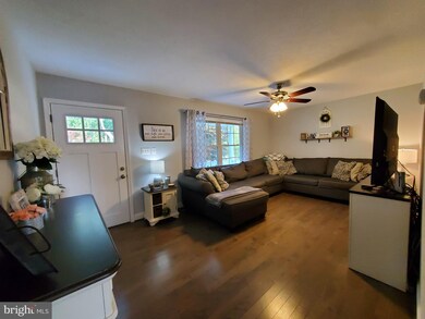 25899 Shenandoah Dr, Mechanicsville, MD 20659 - photo 4