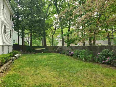 162 W Haven Rd, Manchester, NH 03104 - photo 4