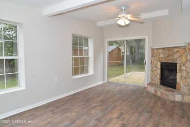 8305 Parr Ct N, Jacksonville, FL 32216 - photo 2
