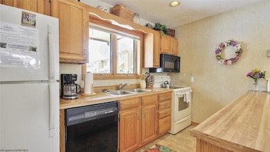 45 Deerfield Cir, Davis, WV 26260 - photo 6