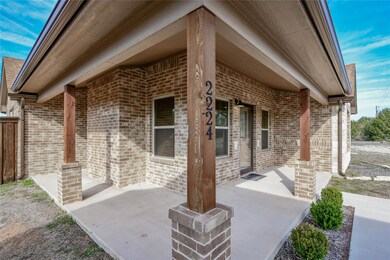 2224 Woodcrest Trail, Granbury, TX 76048 - photo 3