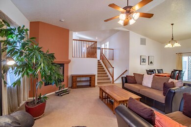4907 Carolcreste Dr, Farmington, NM 87402 - photo 2