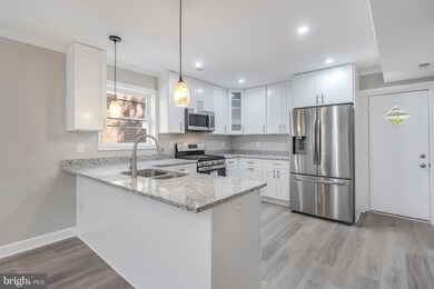 331 54th St NE, Washington, DC 20019 - photo 3