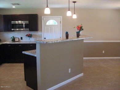 Breakfast bar w/ pendant lights