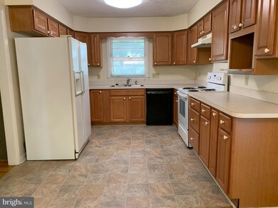 118 Laurel Hill Dr, Stephens City, VA 22655 - photo 3