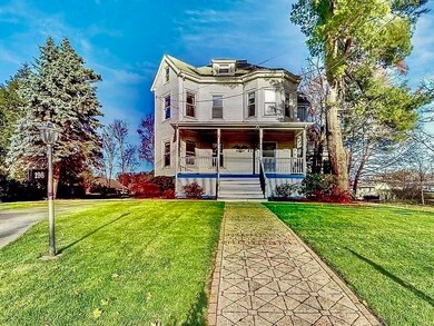 198 Franklin St unit A, Stoneham, MA 02180 - photo 3