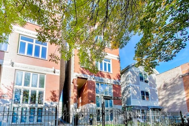 2134 W Crystal St unit 3, Chicago, IL 60622 - photo 2