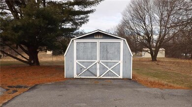 5827 Fox Ln, Emmaus, PA 18049 - photo 3