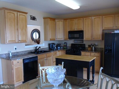 1300 Ring Bill Loop, Upper Marlboro, MD 20774 - photo 5