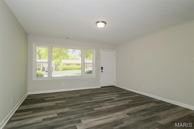 9930 Duke Dr, Saint Louis, MO 63136 - photo 5