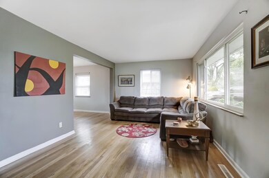 773 Stephen Dr W, Columbus, OH 43204 - photo 3