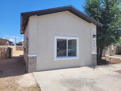 604 Villa Victoria Dr, El Paso, TX 79928 - photo 4