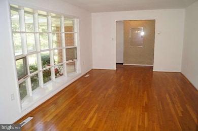 7985 Martown Rd, Laurel, MD 20723 - photo 3