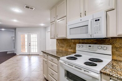 1005 Atlanta Dr unit 4, Bedford, TX 76022 - photo 7
