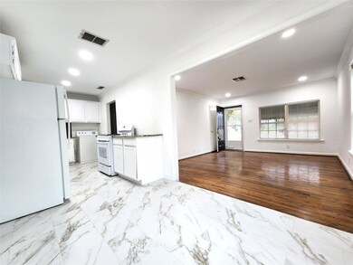 1124 Ann St, Bedford, TX 76022 - photo 4