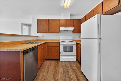 2654 Bryandouglas Dr unit A, Las Vegas, NV 89121 - photo 7