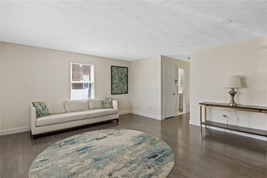 9 Searle St, Providence, RI 02905 - photo 6