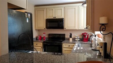 212 Cheyenne Ct, Asheville, NC 28803 - photo 6