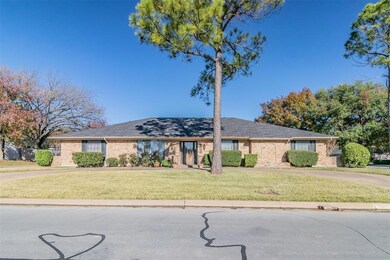 4500 Cinnamon Hill Dr, Fort Worth, TX 76133 - photo 2