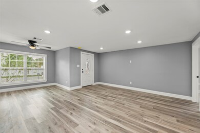 2630 Keeland St, Houston, TX 77093 - photo 2