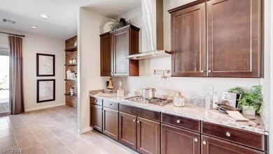 MODEL HOME PHOTO