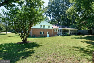 8916 Vernon View Dr, Alexandria, VA 22308 - photo 7