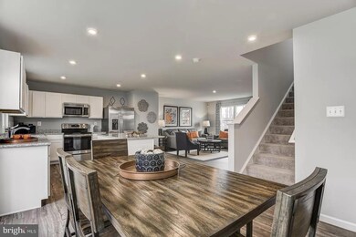 819 Raeann Dr, Greencastle, PA 17225 - photo 7