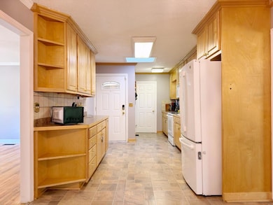 313 Rutledge St, Sumter, SC 29150 - photo 3