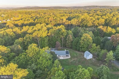 5761 Pendleton Ln, Warrenton, VA 20187 - photo 2