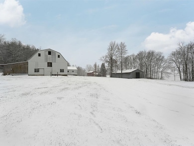 657 Maple St, Vergennes, VT 05491 - photo 6