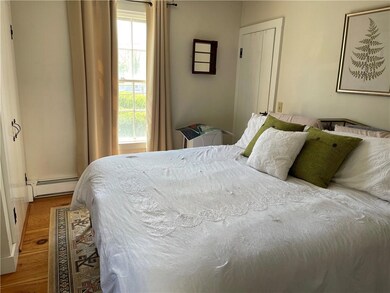 11 Braman St unit 2, Newport, RI 02840 - photo 4