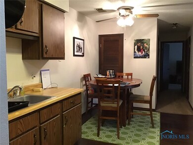 Neat & clean.  Move-in condition unit.