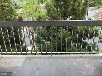 1952 Kennedy Dr unit 202, McLean, VA 22102 - photo 4