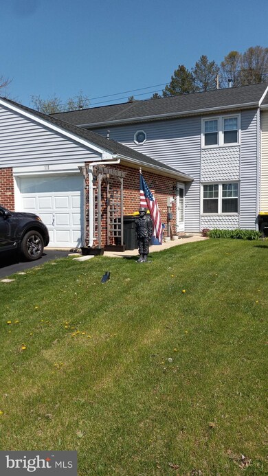 111 S 4th St, Womelsdorf, PA 19567 - photo 7