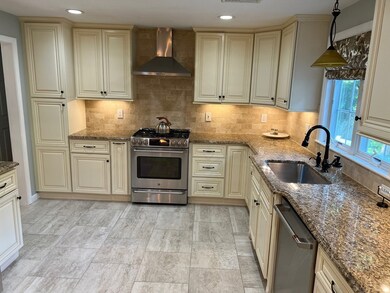 6 Talbot Rd, Andover, MA 01810 - photo 4