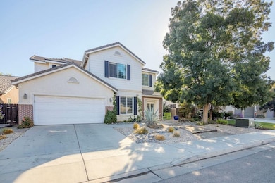 2874 N Dee Ann Ave, Fresno, CA 93727 - photo 2