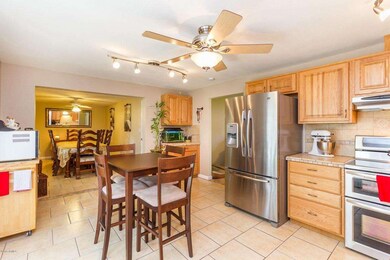 005_KITCHEN