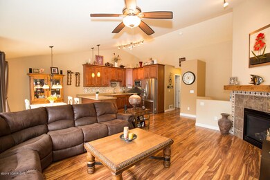 Living / Kitchen