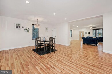 525 W Broad St, Palmyra, NJ 08065 - photo 7