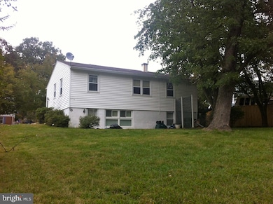 214 Stonewall Rd, Catonsville, MD 21228 - photo 3