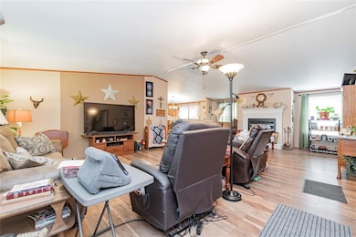 137 Opal Dr, Weatherford, TX 76087 - photo 3