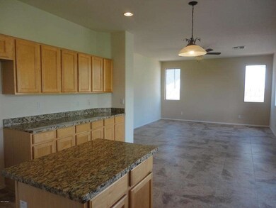 006 - Kitchen and Breakfast area