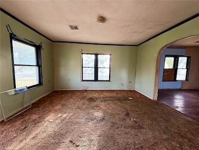 1101 E Sycamore St, Columbus, KS 66725 - photo 7